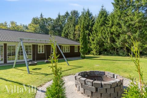 I tillegg til alle aktivitetsmulighetene i husets bassengavdeling, tilbyr også luksushus nr. 414 mengder av utendørsaktiviteter