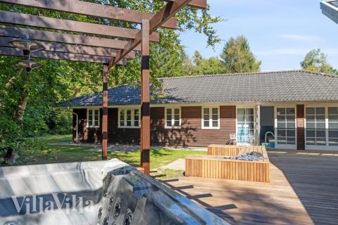 Det finnes boblebad og 11 soverom i luksushus nr. 414.