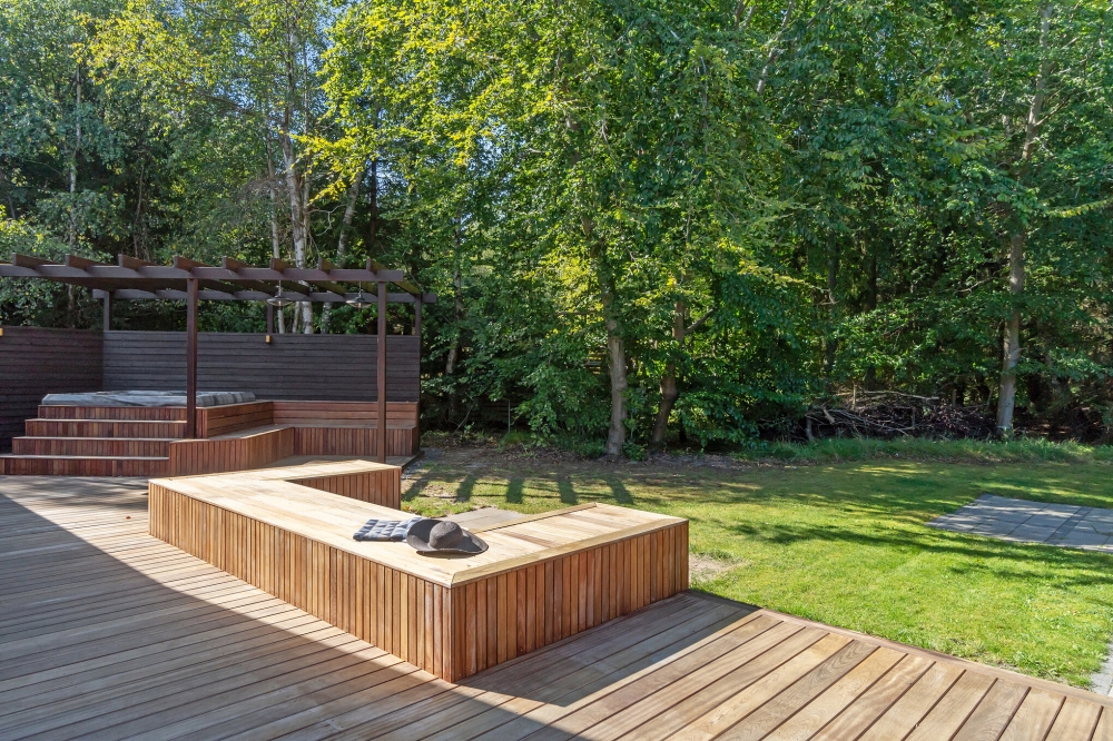 Luksushus nr. 414 har en deilig terrasse med gode hagemøbler til 22 personer.