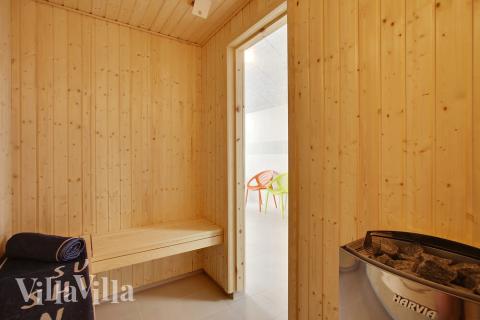 Nyt varmen i badstuen i luksushus nr. 430 til 30 personer