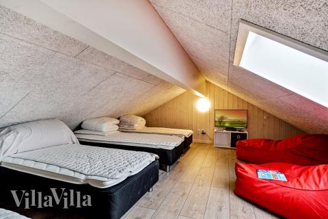 Noen av de 16 soveplassene i luksushus nr. 425 finnes på hems