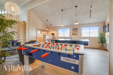 Aktivitetsrom i luksushus nr. 426 med 6 soverom og plass til 16 personer.