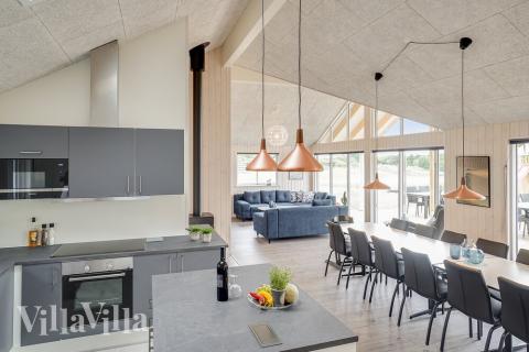 Oppholdsrom med plass til 16 i luksushus nr. 426.