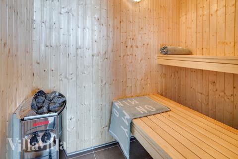 Nyt varmen i badstuen i luksushus nr. 717 til 16 personer