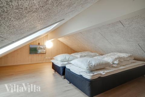 Noen av de 10 soveplassene i luksushus nr. 723 finnes på hems