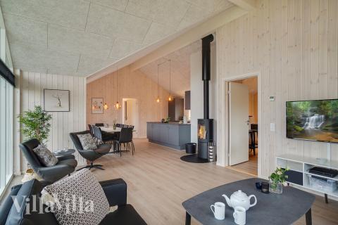 Oppholdsrom med plass til 10 i luksushus nr. 723.