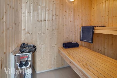 Nyt varmen i badstuen i luksushus nr. 716 til 16 personer