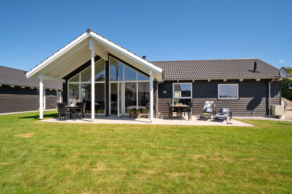Nyt en grillkveld på terrassen i luksushus nr. 718 i Tyskland