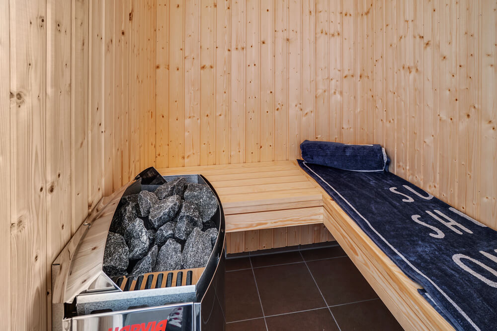 Nyt varmen i badstuen i luksushus nr. 718 til 12 personer