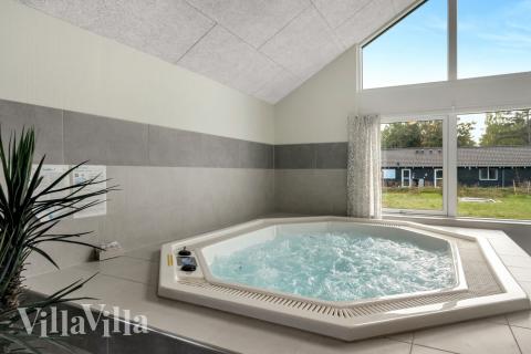 Nyt varmen i boblebadet i luksushus nr. 438 i Nordsjælland