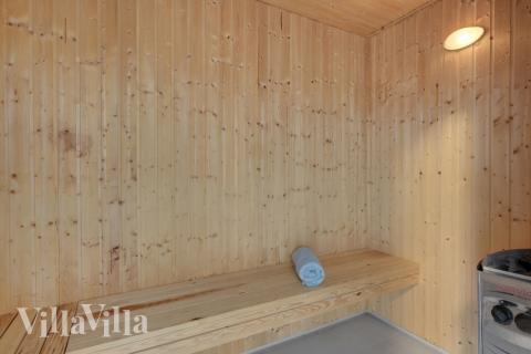 Nyt varmen i badstuen i luksushus nr. 438 til 30 personer