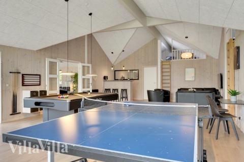 Aktivitetsrom i luksushus nr. 438 med 12 soverom og plass til 30 personer.