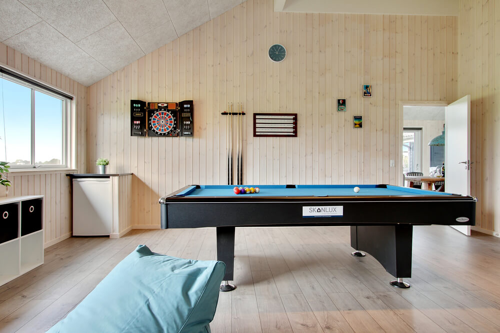 I tillegg til alle aktivitetsmulighetene i husets bassengavdeling, kan du også spille biljard, bordtennis og dart i luksushus nr. 424