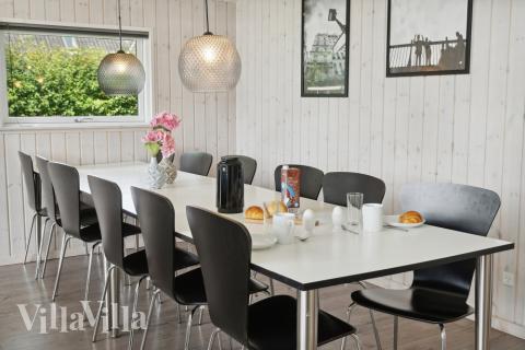 Oppholdsrom med plass til 14 i luksushus nr. 427.