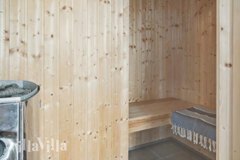 Nyt varmen i badstuen i luksushus nr. 427 til 14 personer