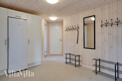 Det romslige inngangspartiet til luksushus nr. 439 i Nordjylland