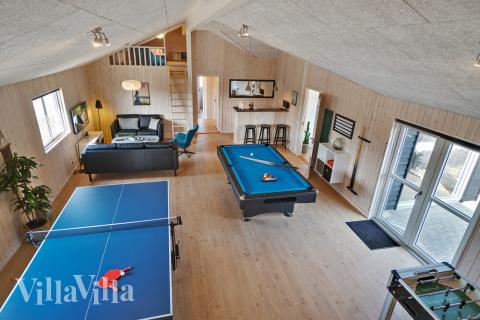 Aktivitetsrom i luksushus nr. 439 med 9 soverom og plass til 24 personer.