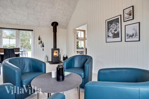 Oppholdsrom med plass til 30 i luksushus nr. 431.