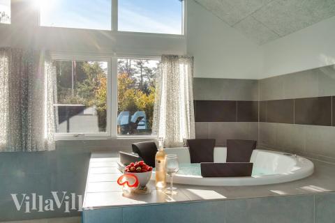 Nyt varmen i boblebadet i luksushus nr. 435 i Nordsjælland