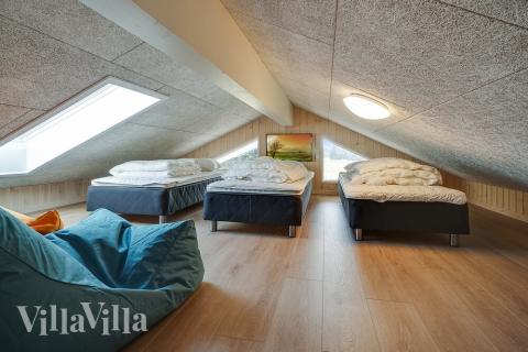 Noen av de 24 soveplassene i luksushus nr. 440 finnes på hems