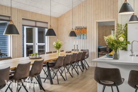 Oppholdsrom med plass til 24 i luksushus nr. 440.