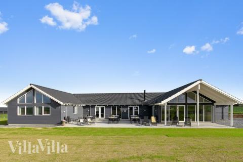 Flott feriehus nr. 428, med god plass til opptil 30 personer