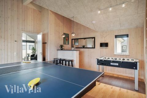 Luksushus nr. 719 til 10 personer tilbyr et stort aktivitetsrom med bl.a. biljard og dart