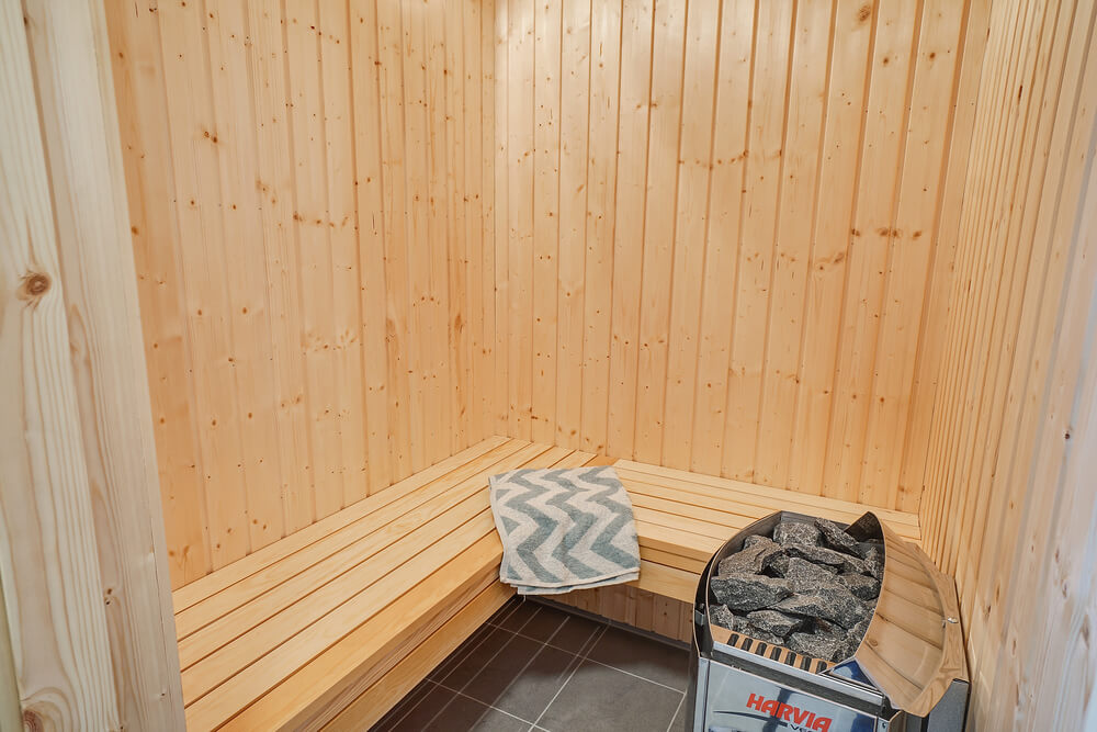 Nyt varmen i badstuen i luksushus nr. 719 til 10 personer