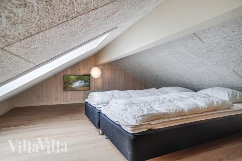 Noen av de 10 soveplassene i luksushus nr. 725 finnes på hems