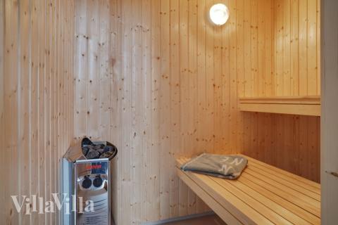 Nyt varmen i badstuen i luksushus nr. 721 til 18 personer