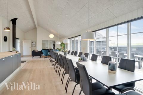 Kjøkkenet i luksushus nr. 442 er fullt utstyrt så dere lett kan lage mat til 26 personer.