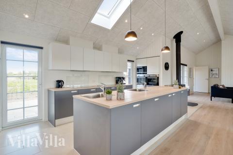 Kjøkkenet i luksushus nr. 442 er godt innrettet.