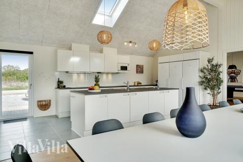 Kjøkkenet i luksushus nr. 448 er godt innrettet.