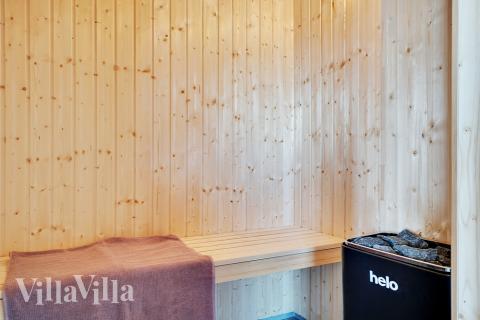 Nyt varmen i badstuen i luksushus nr. 448 til 24 personer