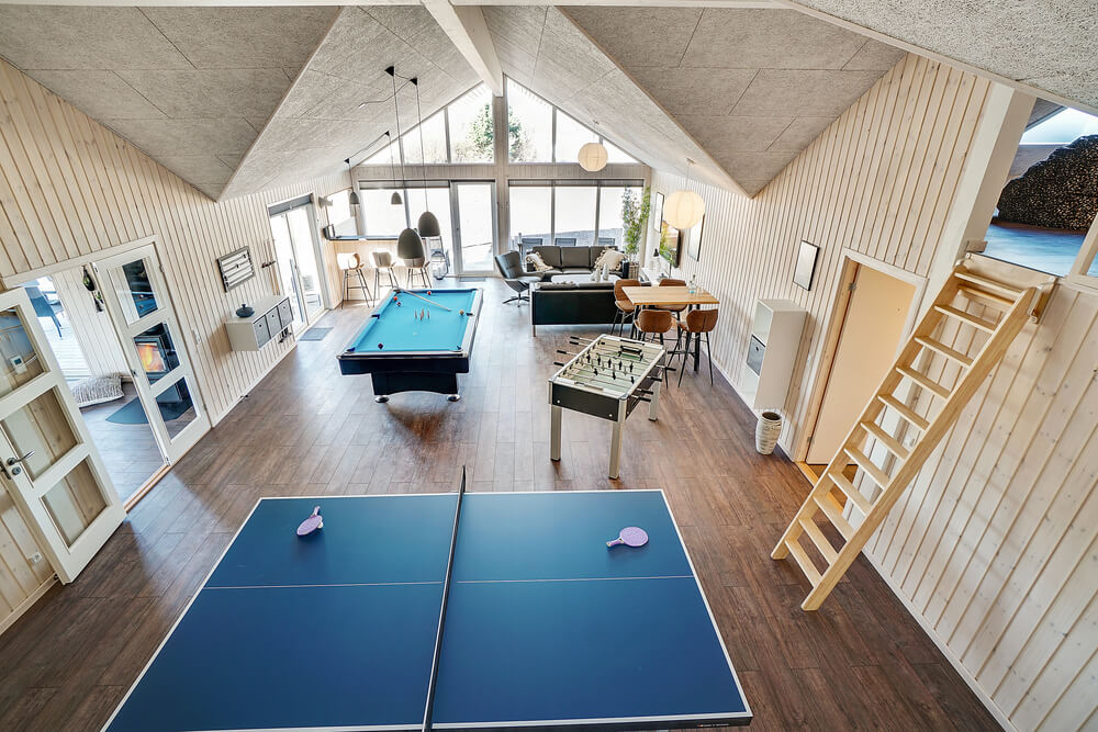 I tillegg til alle aktivitetsmulighetene i husets bassengavdeling, kan du også spille biljard, bordtennis og dart i luksushus nr. 446