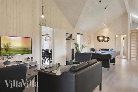 Luksushus nr. 432 til 20 personer tilbyr et stort aktivitetsrom med bl.a. biljard og dart