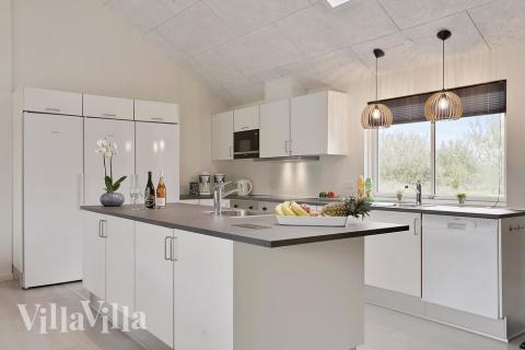 Kjøkkenet i luksushus nr. 432 er fullt utstyrt så dere lett kan lage mat til 20 personer.