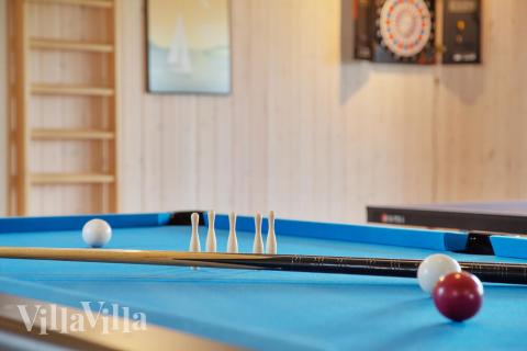 Aktivitetsrom i luksushus nr. 432 med 8 soverom og plass til 20 personer.