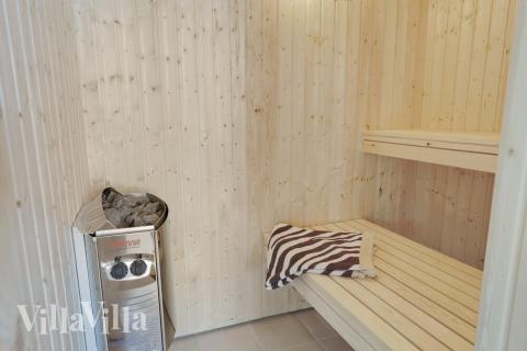 Nyt varmen i badstuen i luksushus nr. 433 til 16 personer