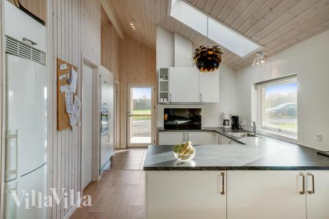 Kjøkkenet i luksushus nr. 443 er godt innrettet.