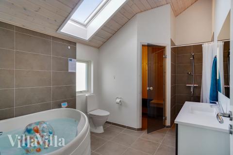 Et av badene i luksushus nr. 443