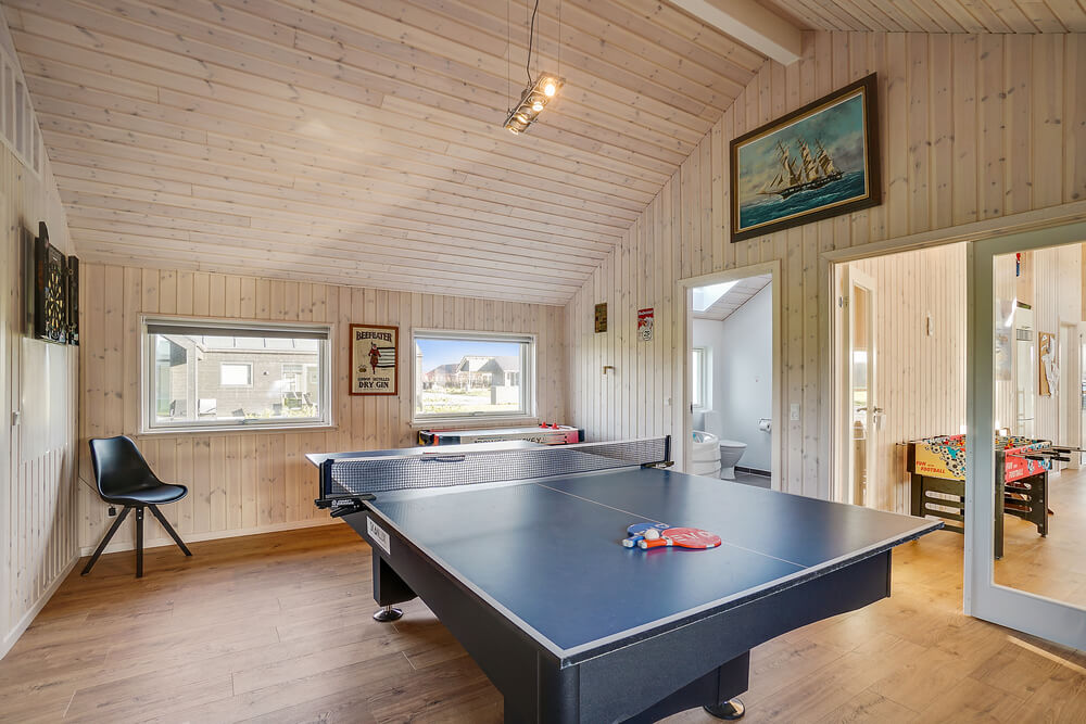 I tillegg til alle aktivitetsmulighetene i husets bassengavdeling, kan du også spille biljard, bordtennis og dart i luksushus nr. 443