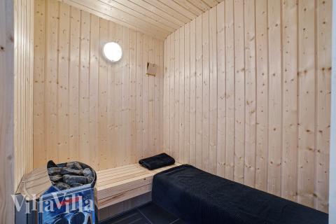 Nyt varmen i badstuen i luksushus nr. 444 til 12 personer