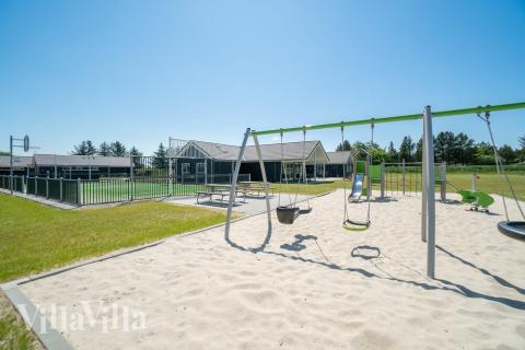 Stort utvalg av utendørsaktiviteter ved luksushus nr. 454 i Vestjylland.
