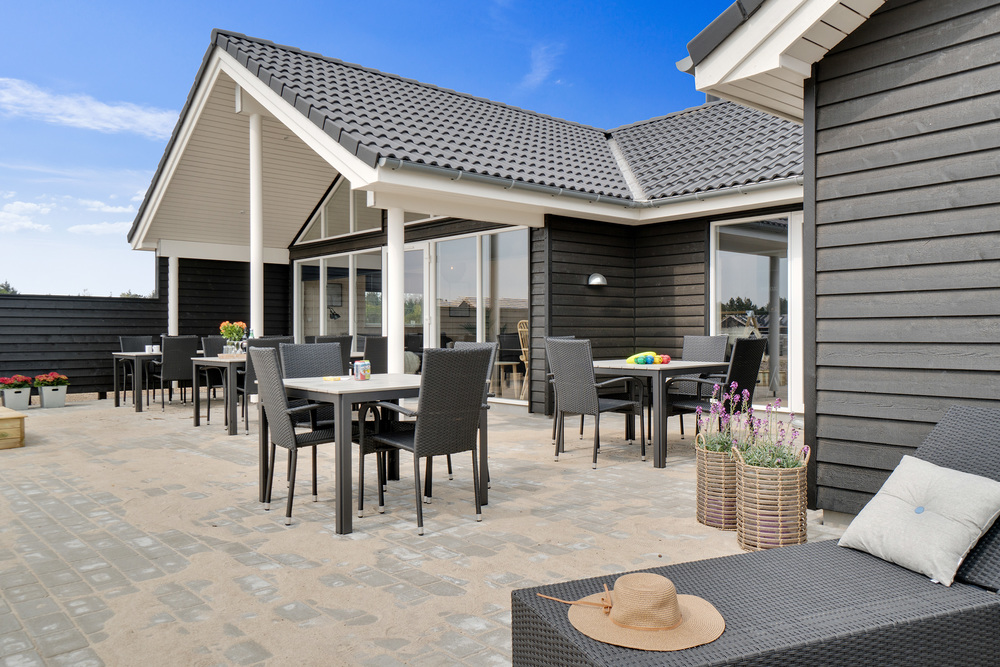 Luksushus nr. 456 har en deilig terrasse med gode hagemøbler til 20 personer.