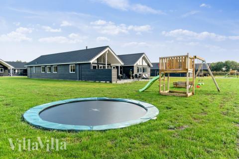 Flott feriehus nr. 456, med god plass til opptil 20 personer