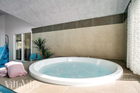 Luksushus nr. 458 har bl.a. et deilig boblebad