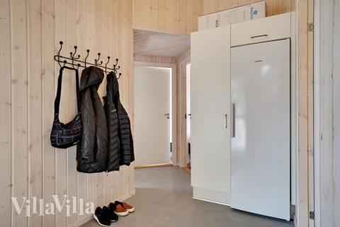 Det romslige inngangspartiet til luksushus nr. 463 i Vestjylland