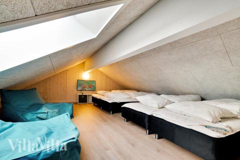 Noen av de 18 soveplassene i luksushus nr. 473 finnes på hems