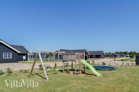 Stort utvalg av utendørsaktiviteter ved luksushus nr. 473 i Vestjylland.